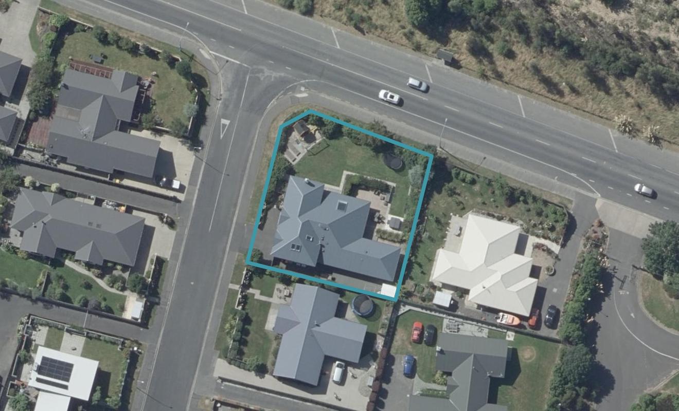 42 Sunninghurst Drive, Fairfield, Dunedin - Carousel 1