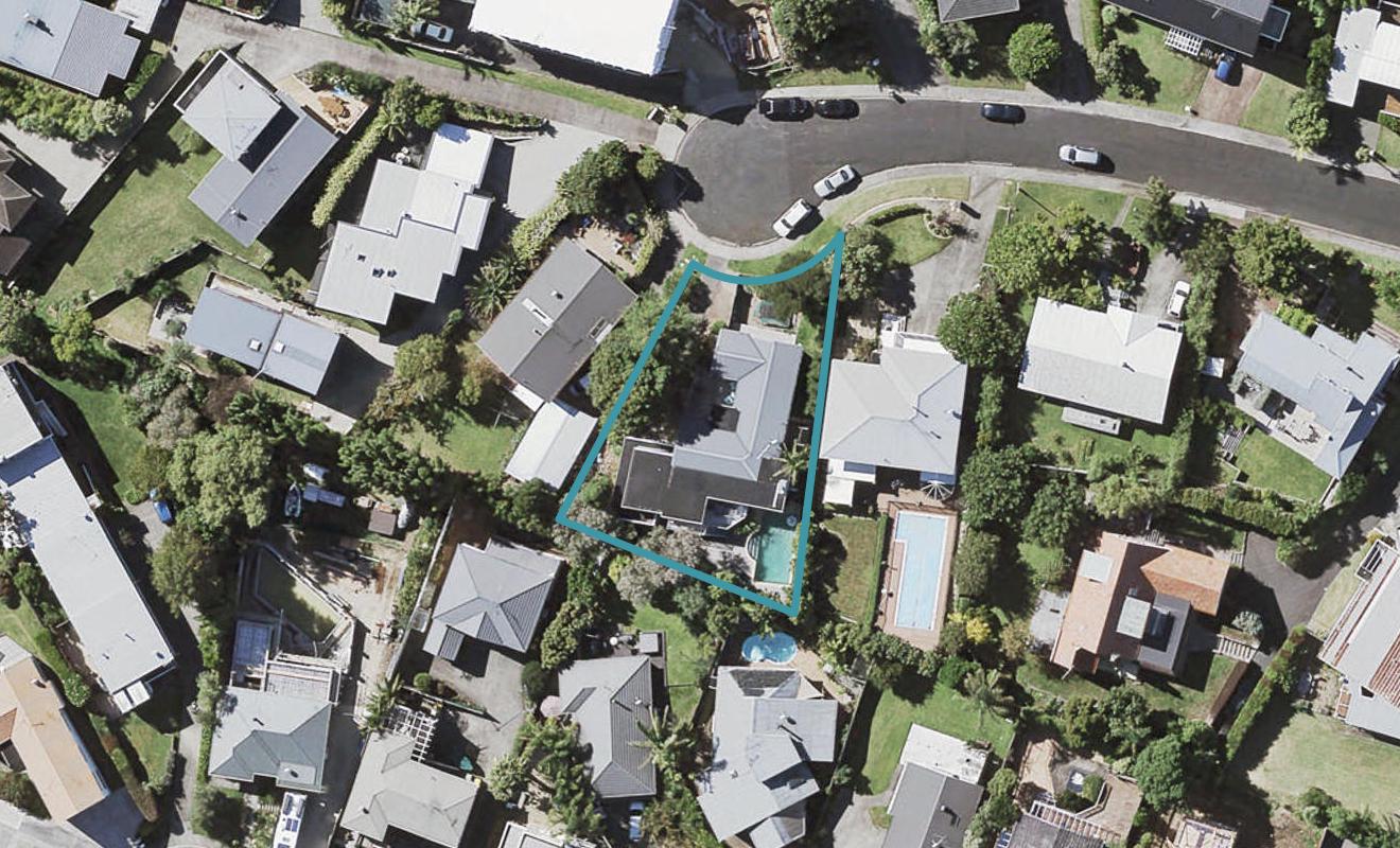 9 Garmons Way, Castor Bay, Auckland - Carousel 1