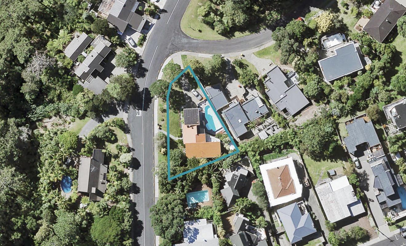 2 Saddleback Rise, Murrays Bay, Auckland - Carousel 1
