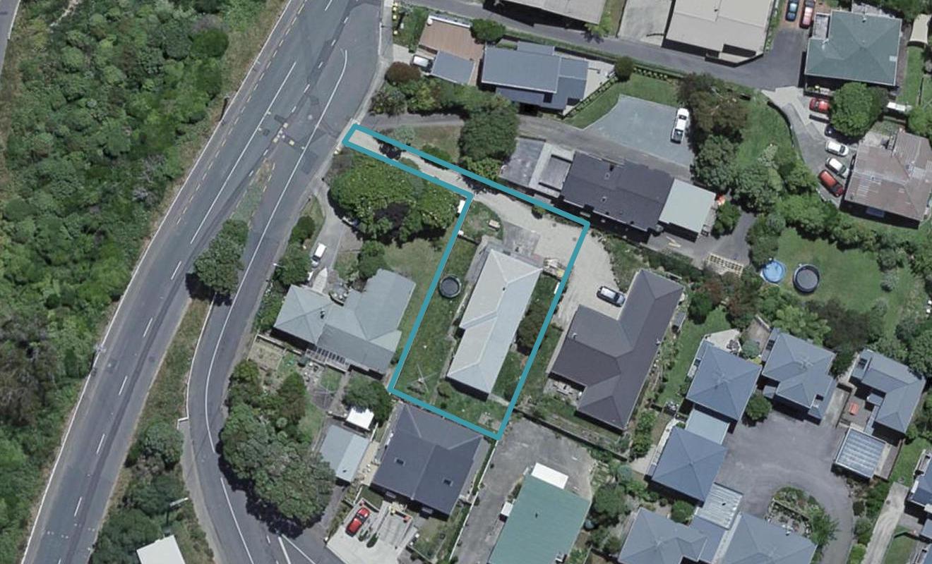7A Duncan Street, Tawa, Wellington - Carousel 1