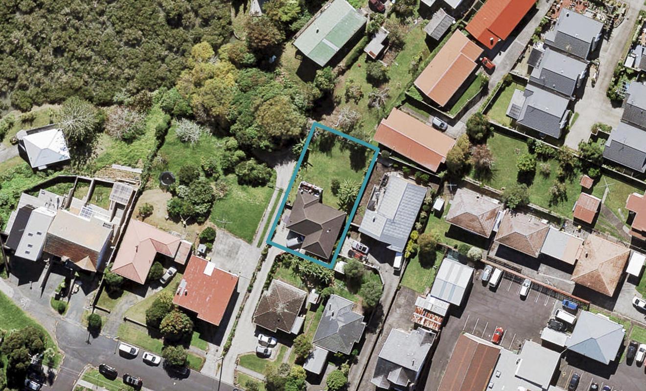 6A Hugh Brown Drive, New Lynn, Auckland - Carousel 1