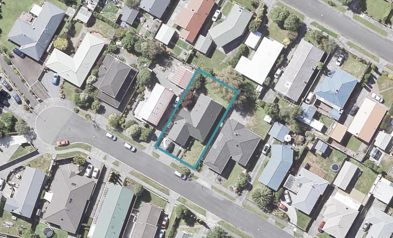 14 Karamea Grove, Wainuiomata, Lower Hutt - Carousel 1