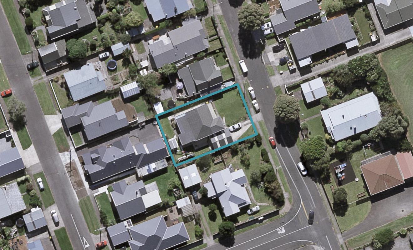 50 Record Street, Fitzroy, New Plymouth - Carousel 1