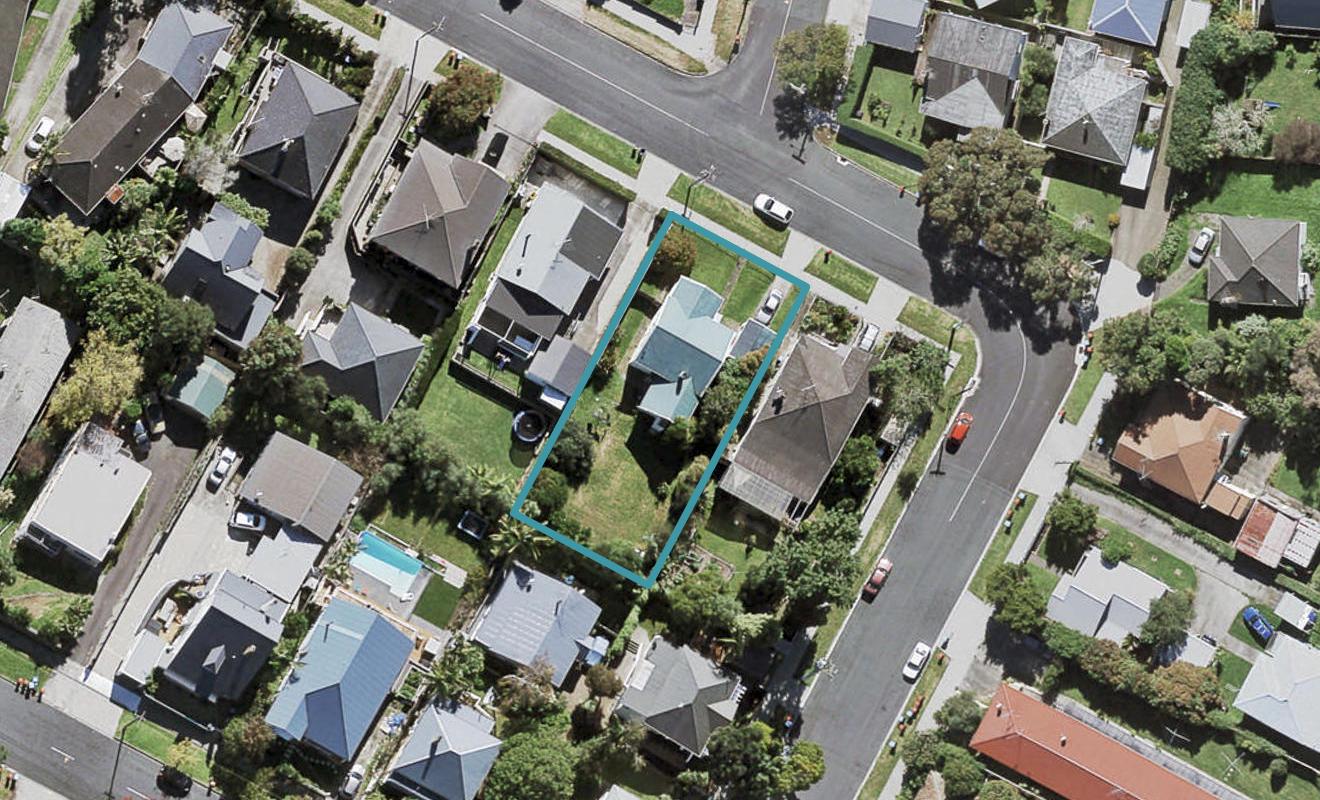 35 Cardigan Street, Morningside, Auckland - Carousel 1