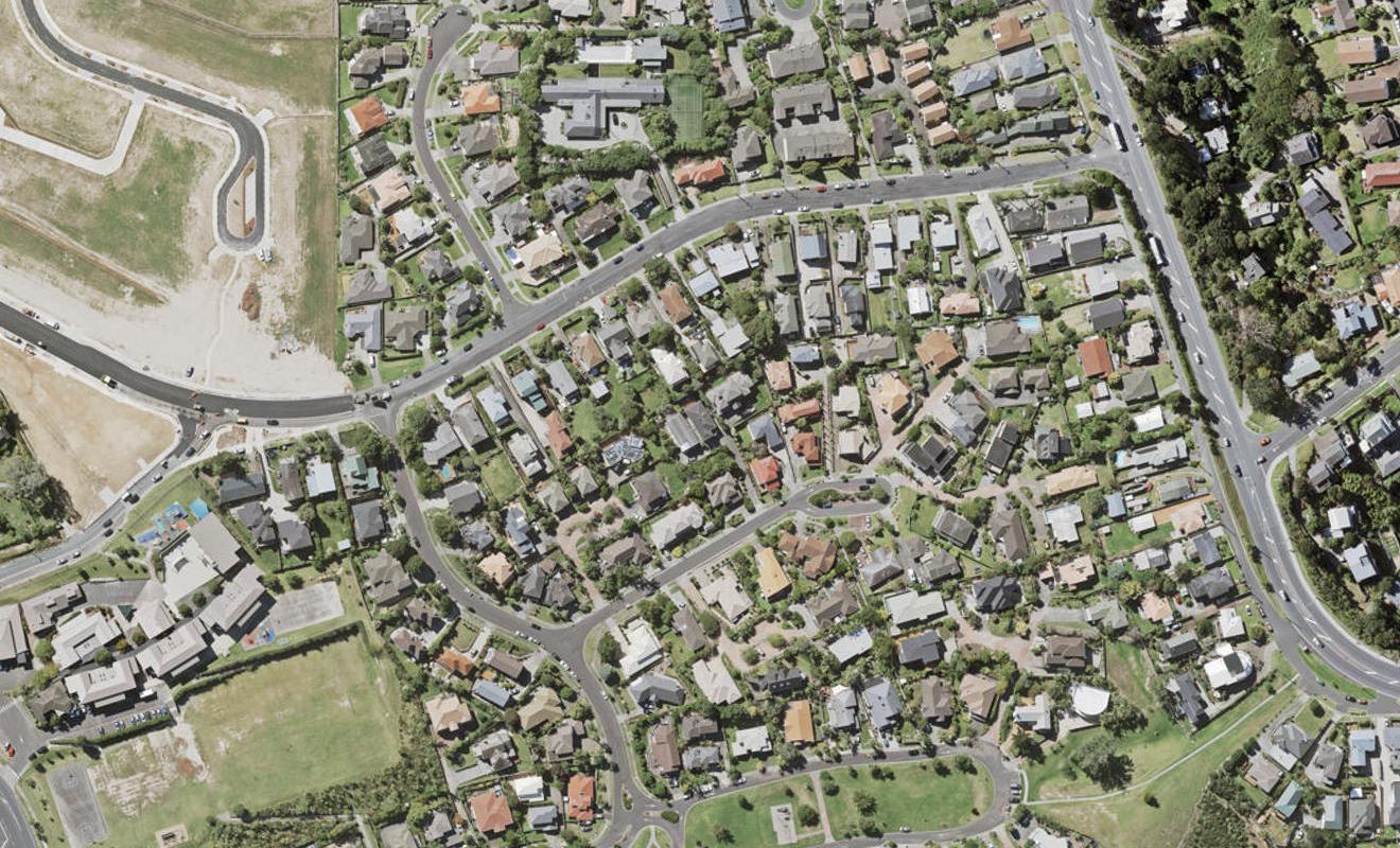 1/18 Manu Place, Pinehill, Auckland - Carousel 1