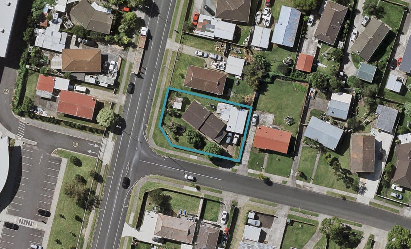 2 Maytime Street, Clover Park, Auckland - Carousel 1