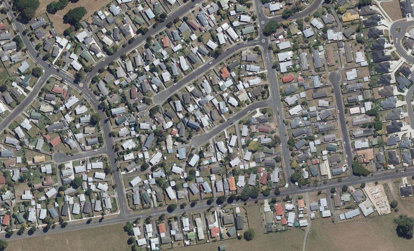 12 Pamela Place, Deanwell, Hamilton - Carousel 1