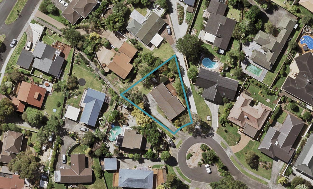 11 Pendene Place, Forrest Hill, Auckland - Carousel 1