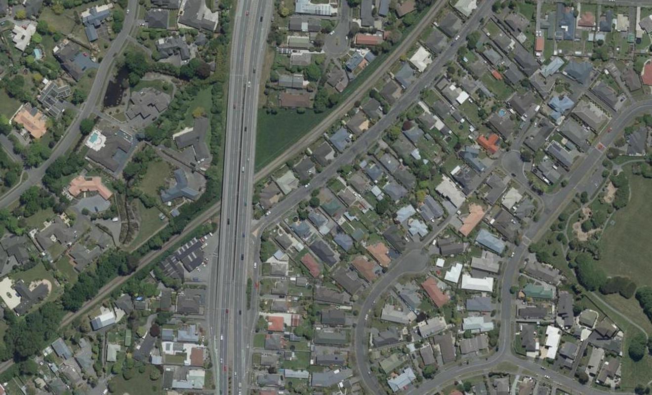 8 Farquhars Road, Redwood, Christchurch - Carousel 1