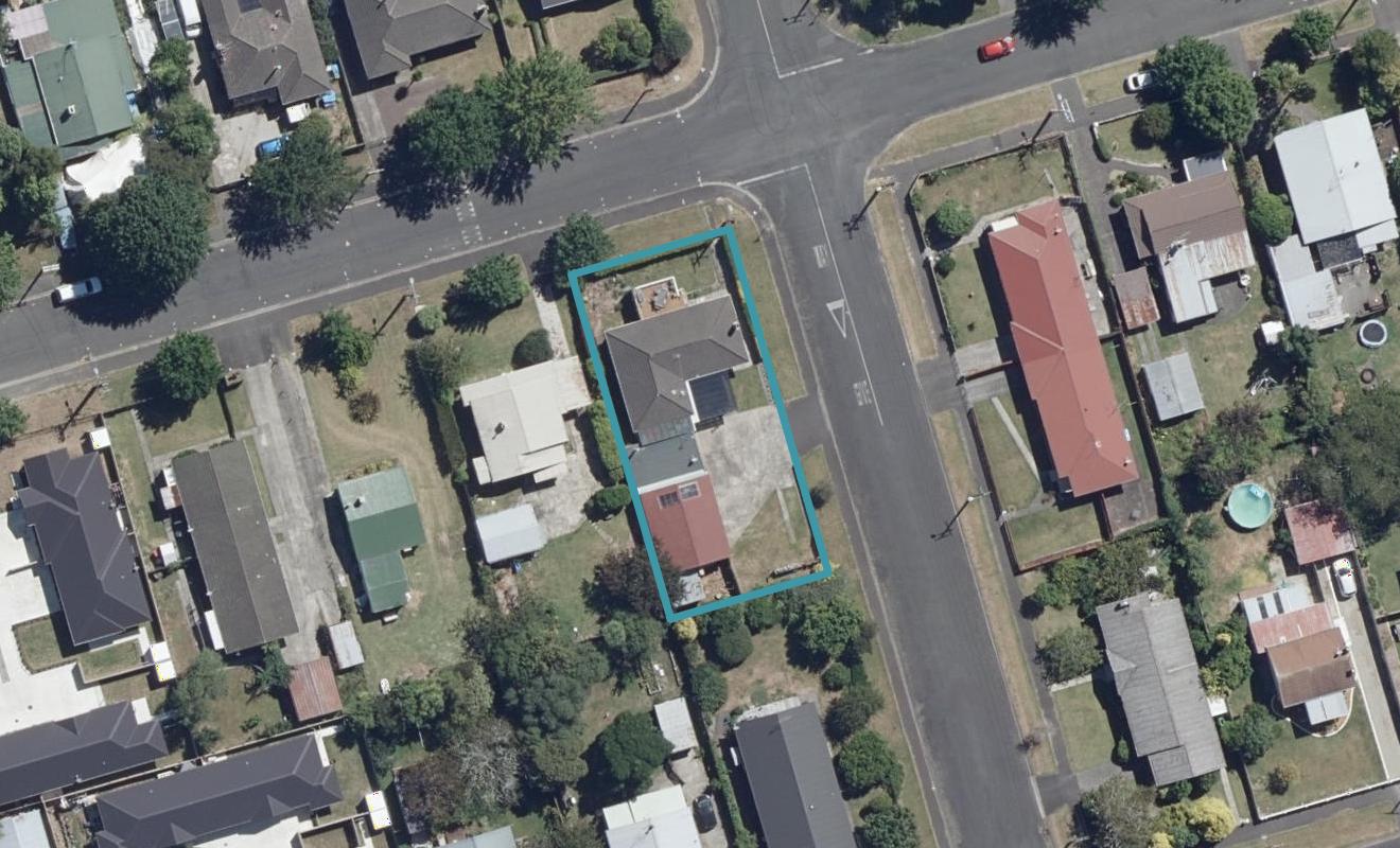 16 Marshall Street, Fairfield, Hamilton - Carousel 1