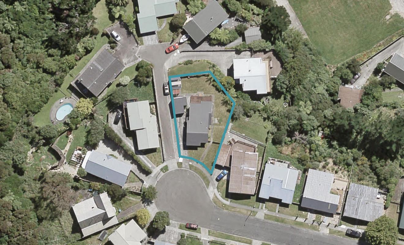 16 Greenwich Grove, Stokes Valley, Lower Hutt - Carousel 1