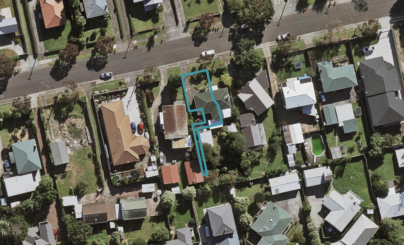 1/11 Camp Road, Mount Wellington, Auckland - Carousel 1