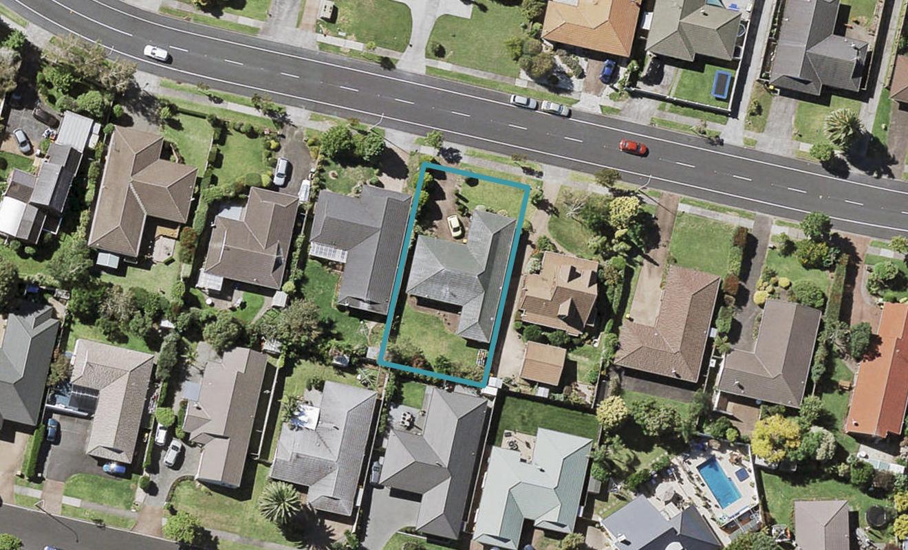 18 Golfland Drive, Golflands, Auckland - Carousel 1