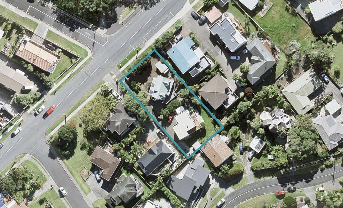 1/49 Deep Creek Road, Waiake, Auckland - Carousel 1