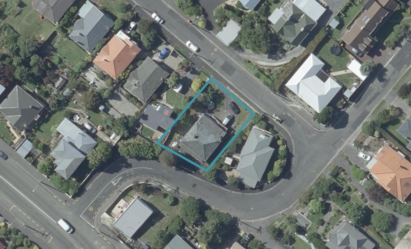44 Cranston Street, Andersons Bay, Dunedin - Carousel 1