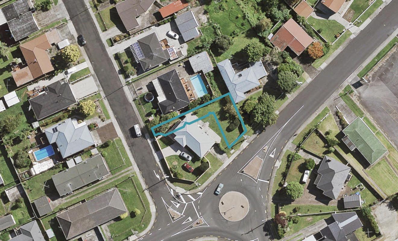 1E Hollinbrigg Place, Manurewa, Auckland - Carousel 1