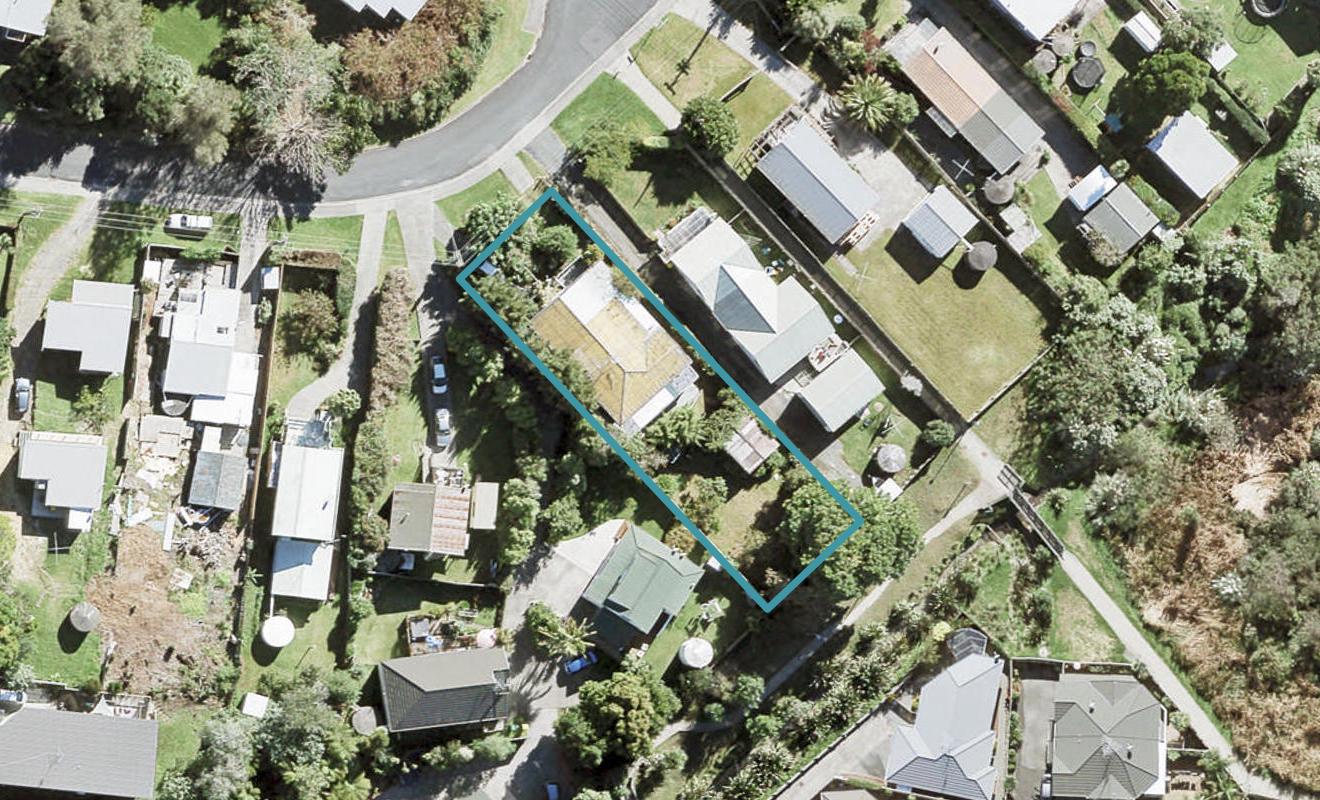 19 Rata Road, Stanmore Bay, Whangaparaoa - Carousel 1
