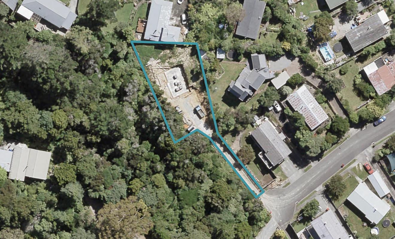 8 Serenity Grove, Maoribank, Upper Hutt - Carousel 1