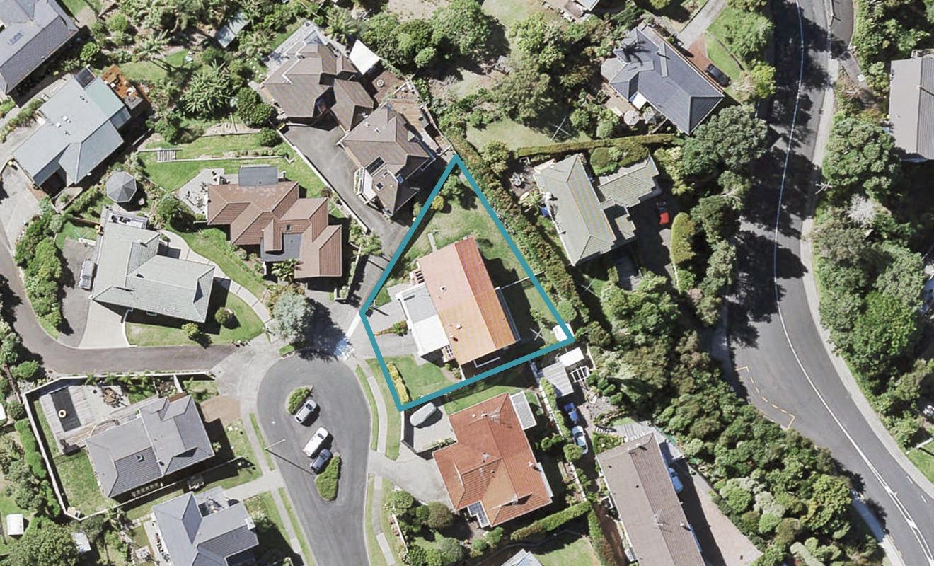 2/13 Pounamu Place, Shelly Park, Auckland - Carousel 1