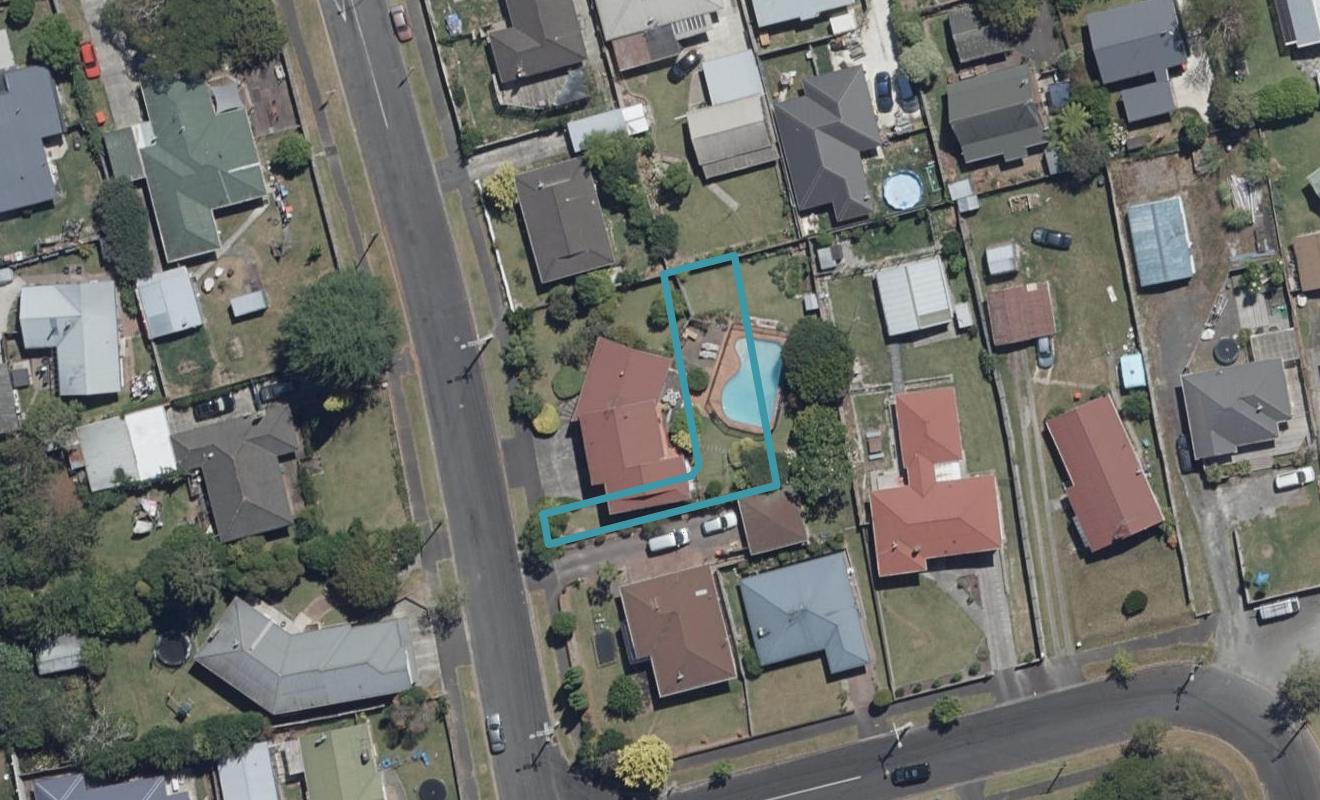 3/3 Anderson Road, Deanwell, Hamilton - Carousel 1