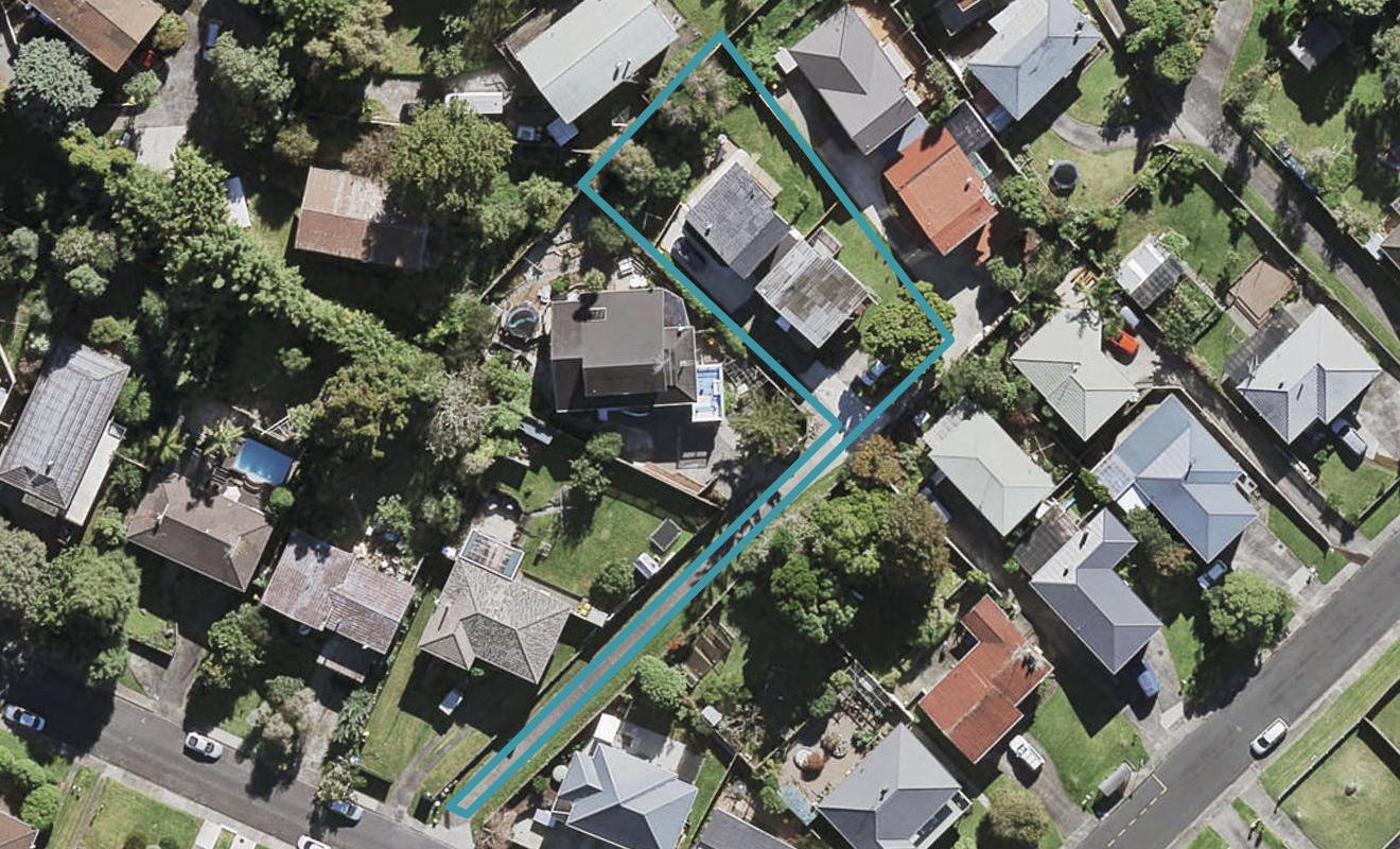 1/6 Sovereign Place, Glenfield, Auckland - Carousel 1
