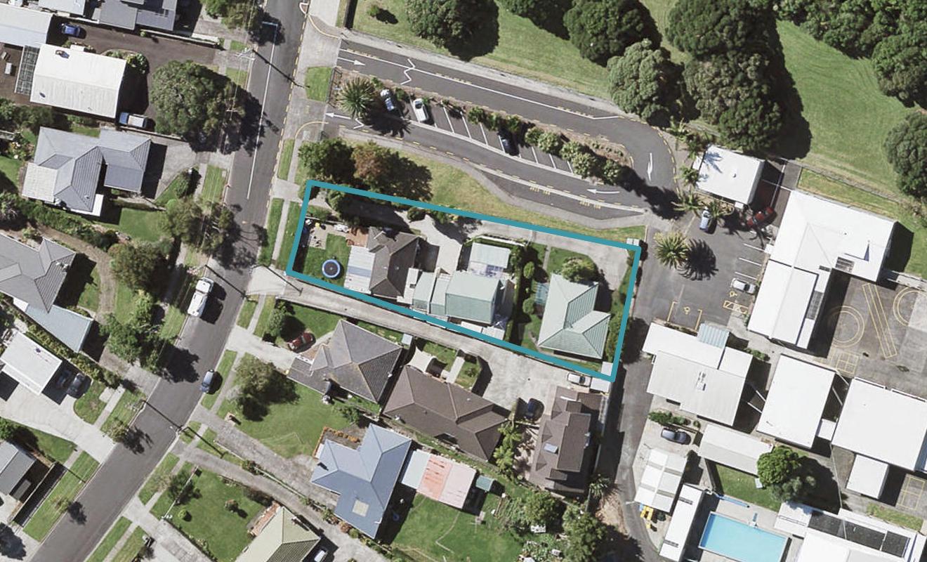 3/32 Millen Avenue, Pakuranga, Auckland - Carousel 1