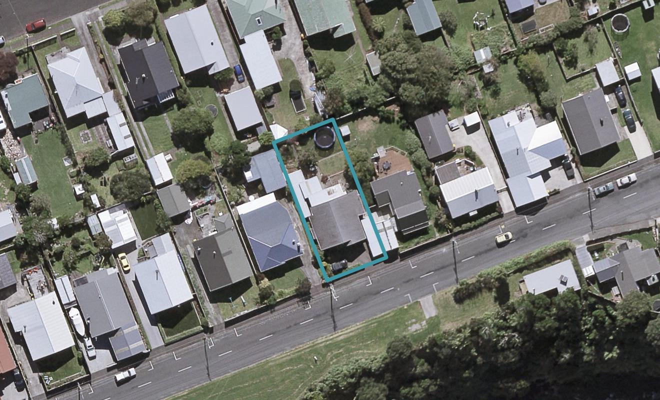 65 Clemow Road, Fitzroy, New Plymouth - Carousel 1