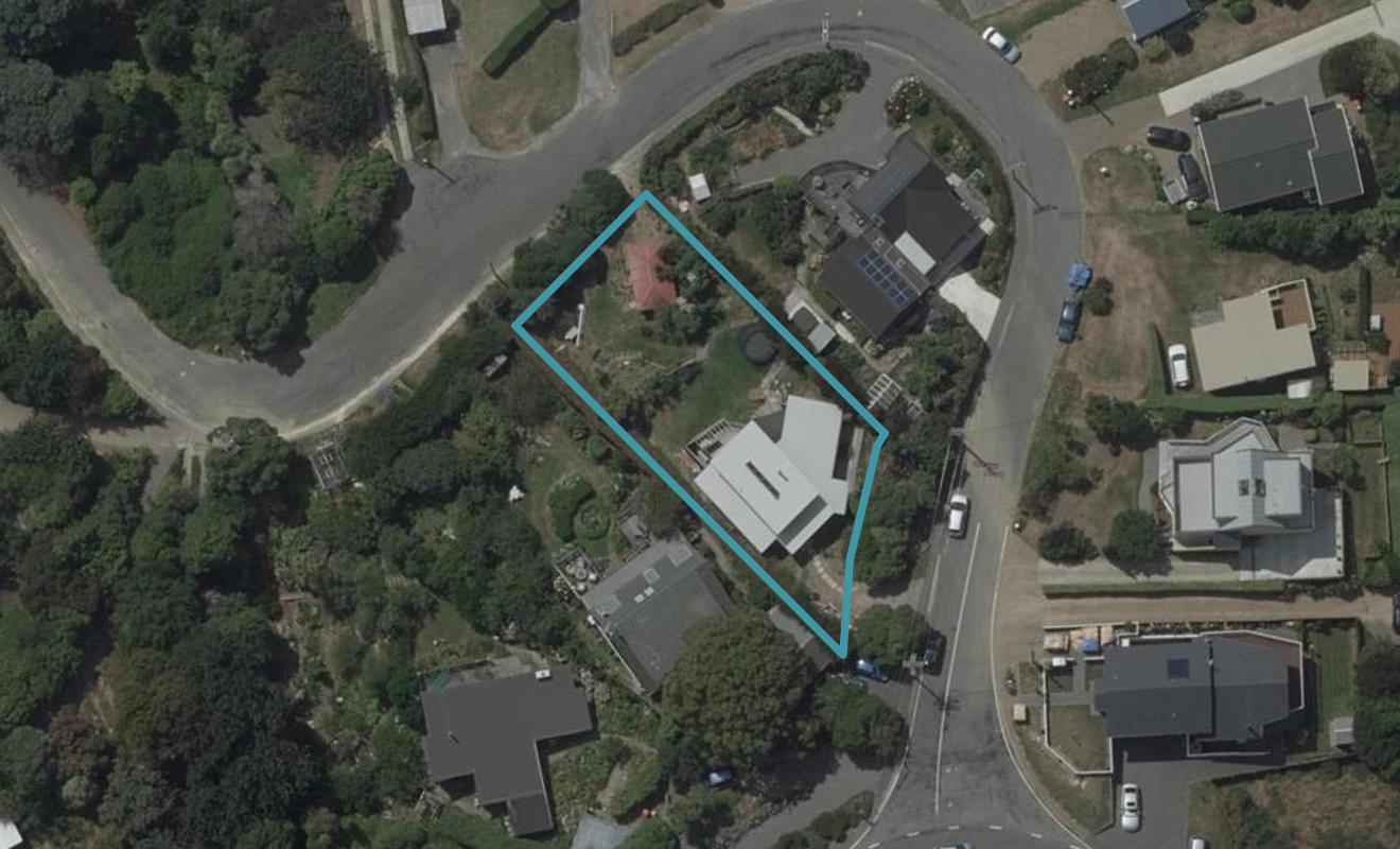 4 Ranui Crescent, Diamond Harbour, Lyttelton - Carousel 1