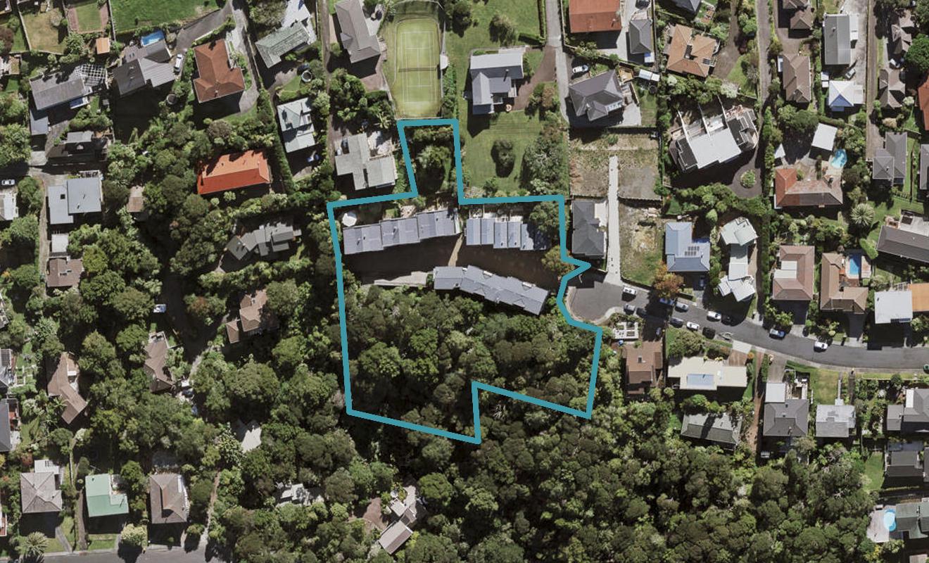 3/13 Kaihu Street, Northcote, Auckland - Carousel 1