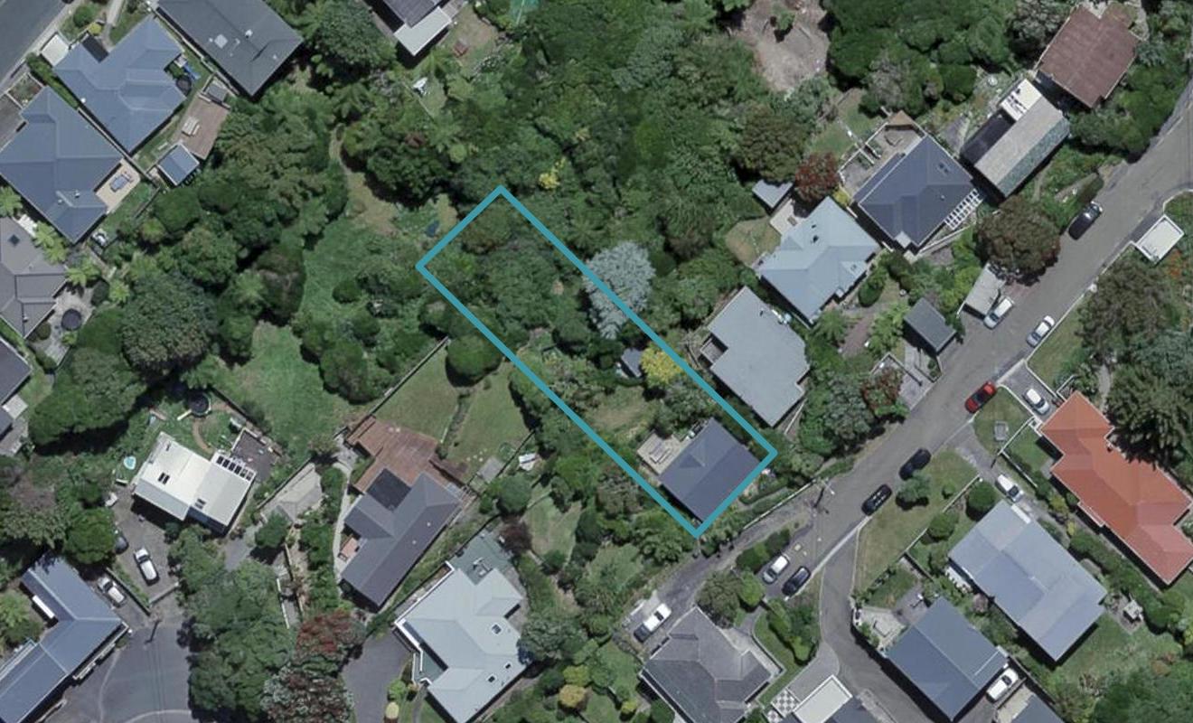 12 Shortland Street, Khandallah, Wellington - Carousel 1