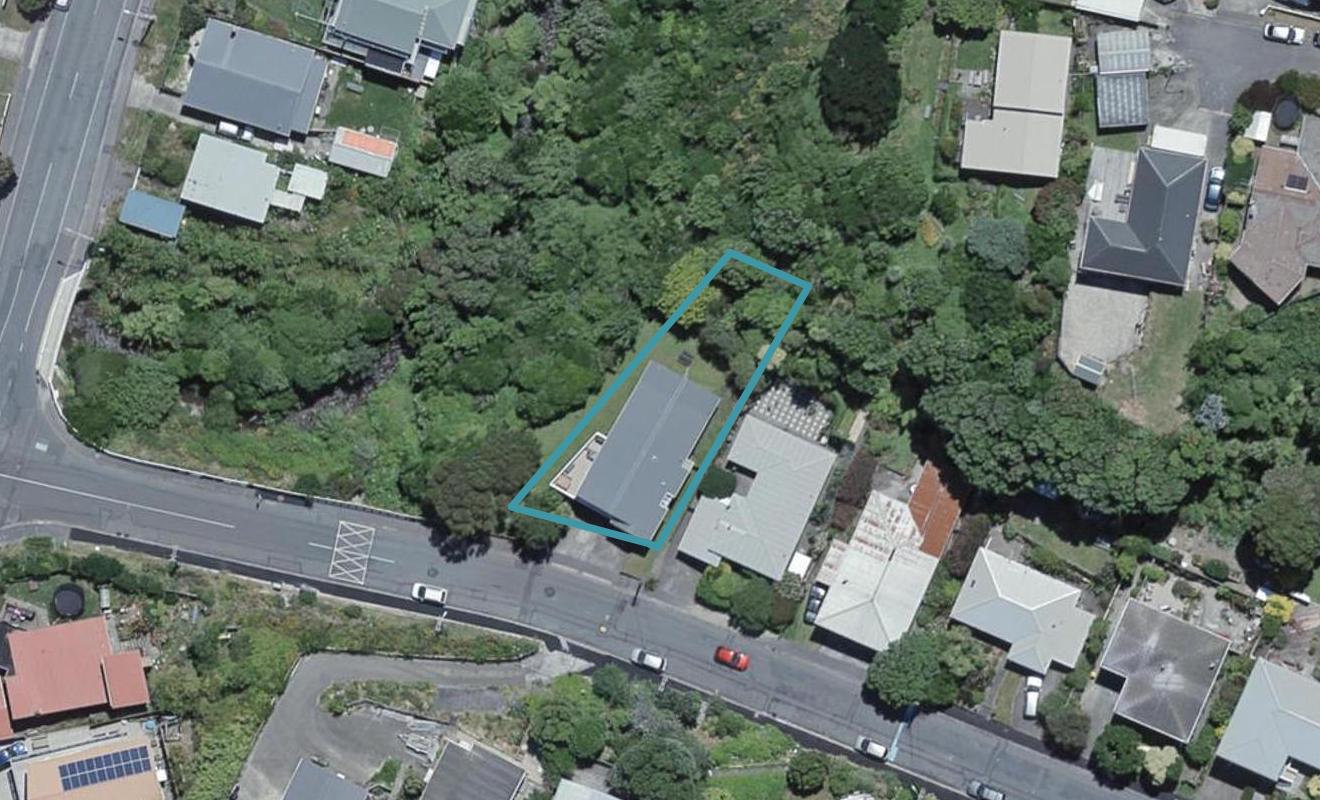 7 Robertson Street, Owhiro Bay, Wellington - Carousel 1