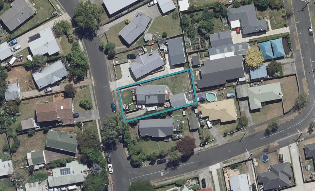 26 Joanna Place, Deanwell, Hamilton - Carousel 1