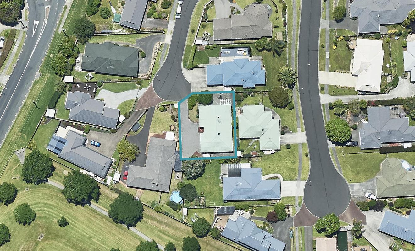 5 Ryegrass Dell, Welcome Bay, Tauranga - Carousel 1