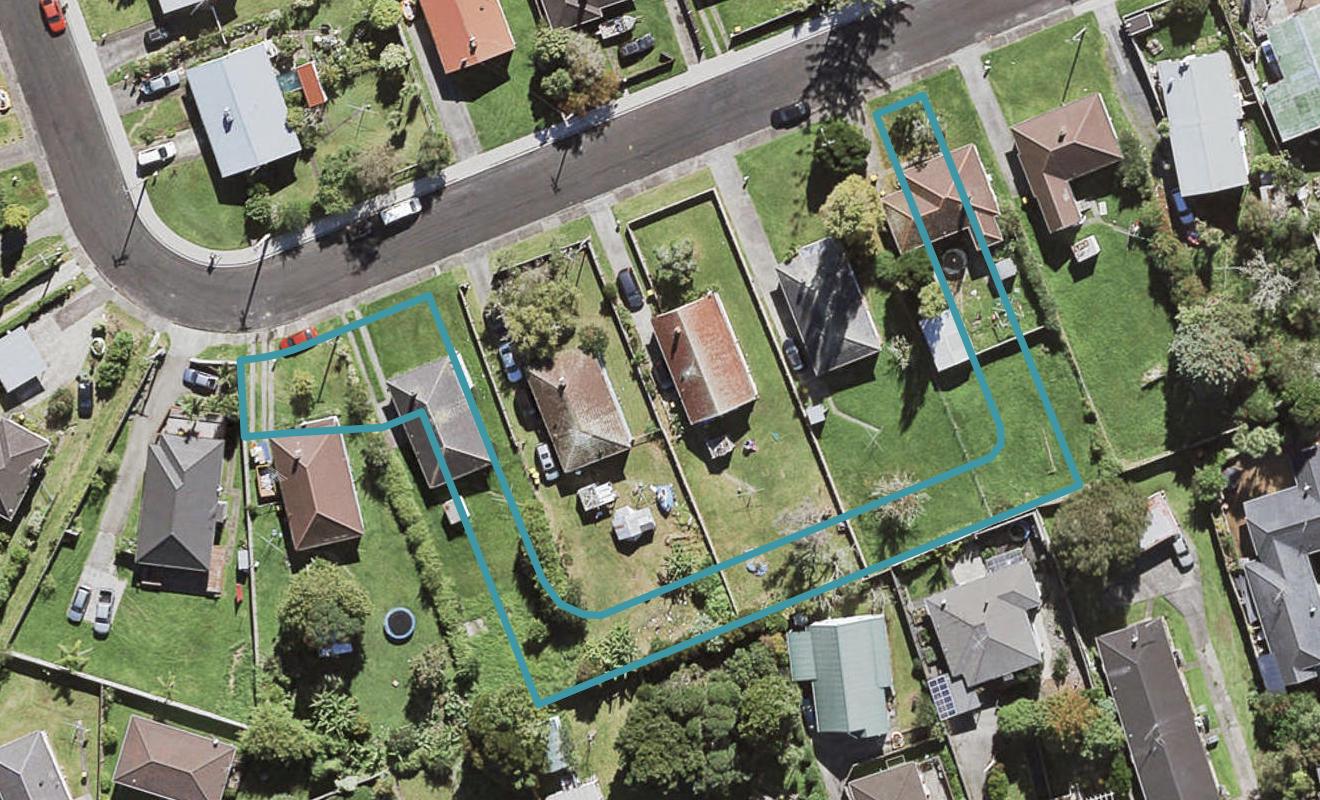 2 Taruke Crescent, Birkdale, Auckland - Carousel 1