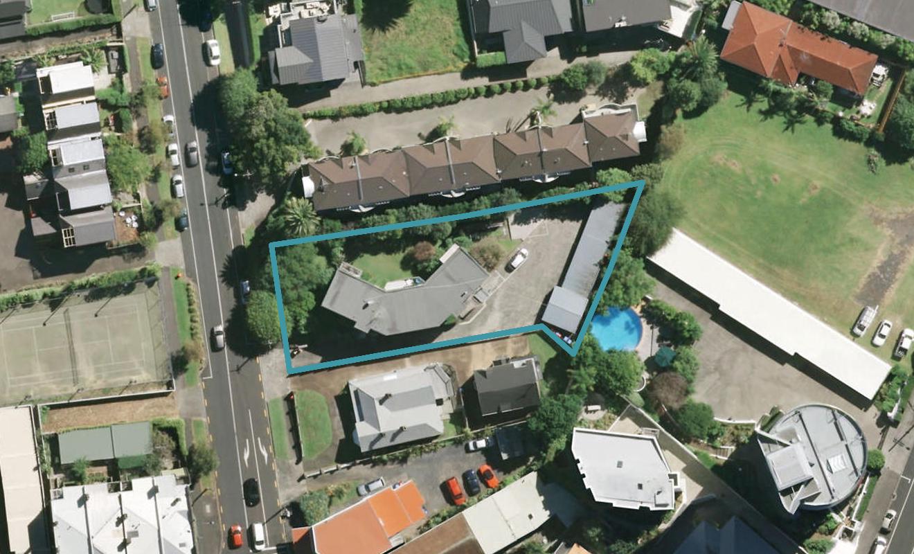 2/5 Curran Street, Herne Bay, Auckland - Carousel 1
