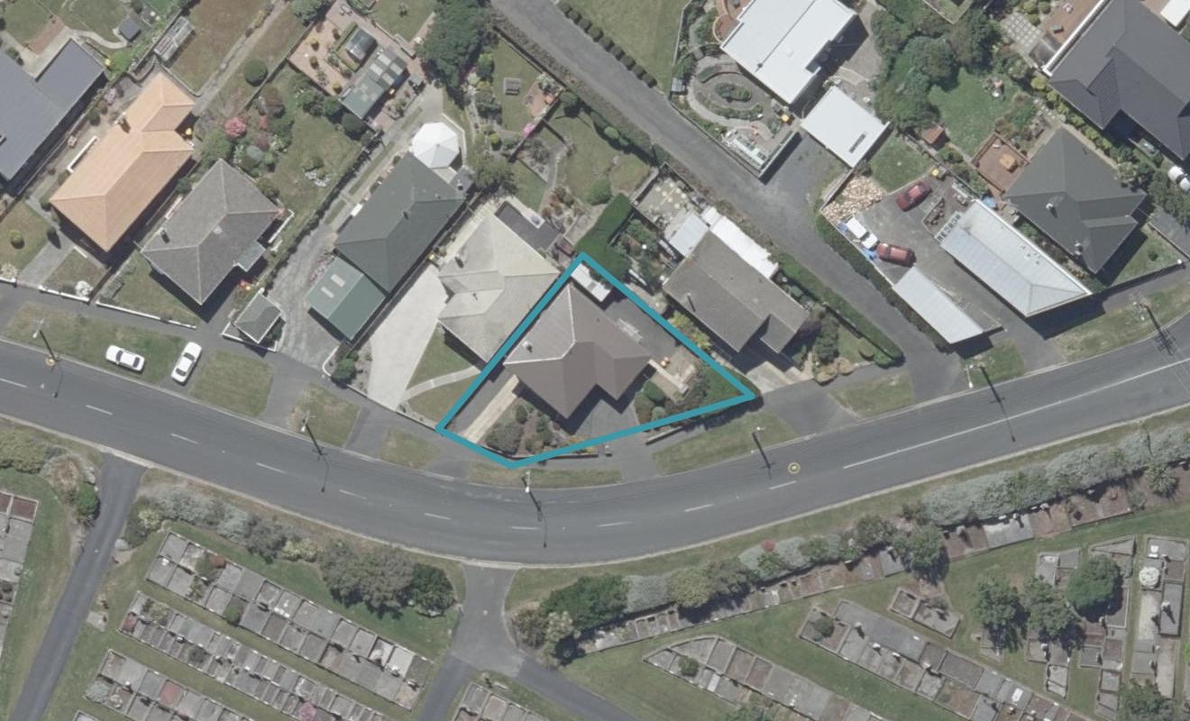 137 Tahuna Road, Andersons Bay, Dunedin - Carousel 1
