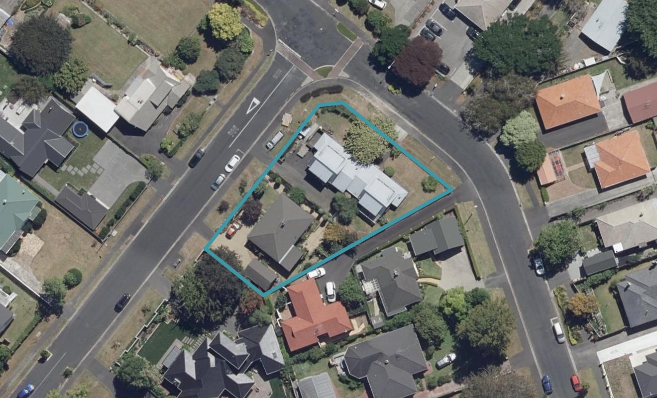 33 Casey Avenue, Fairfield, Hamilton - Carousel 1