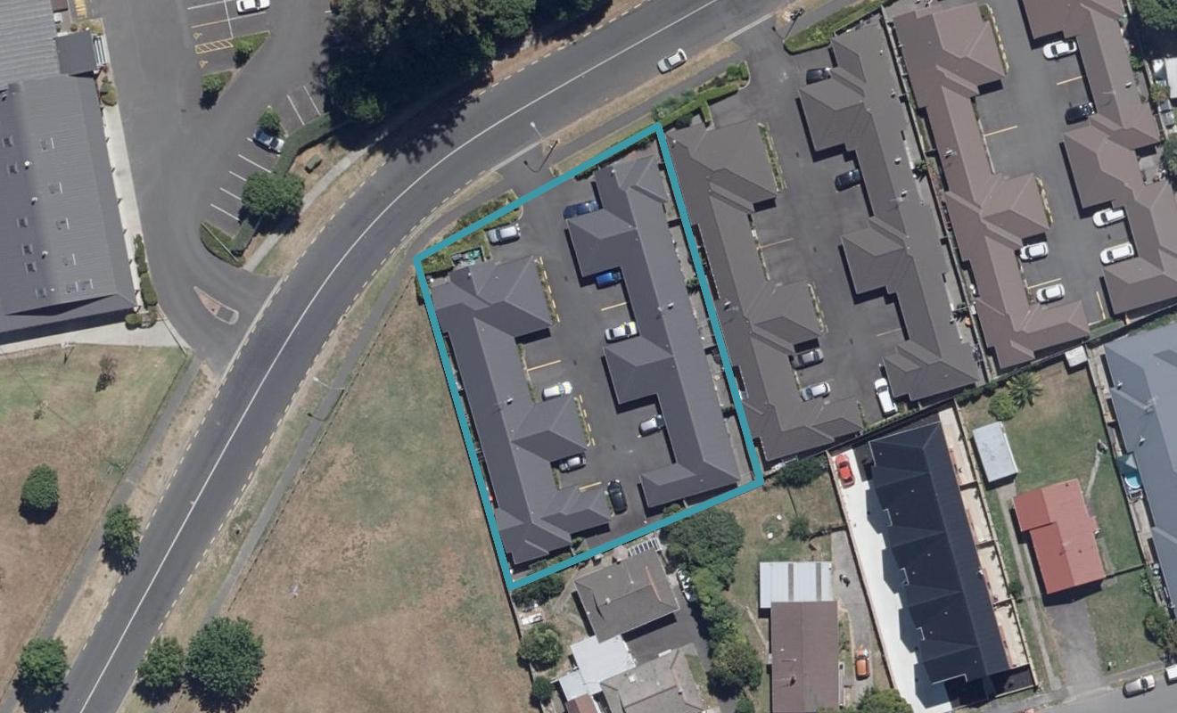 6/102 Old Farm Road, Hamilton East, Hamilton - Carousel 1