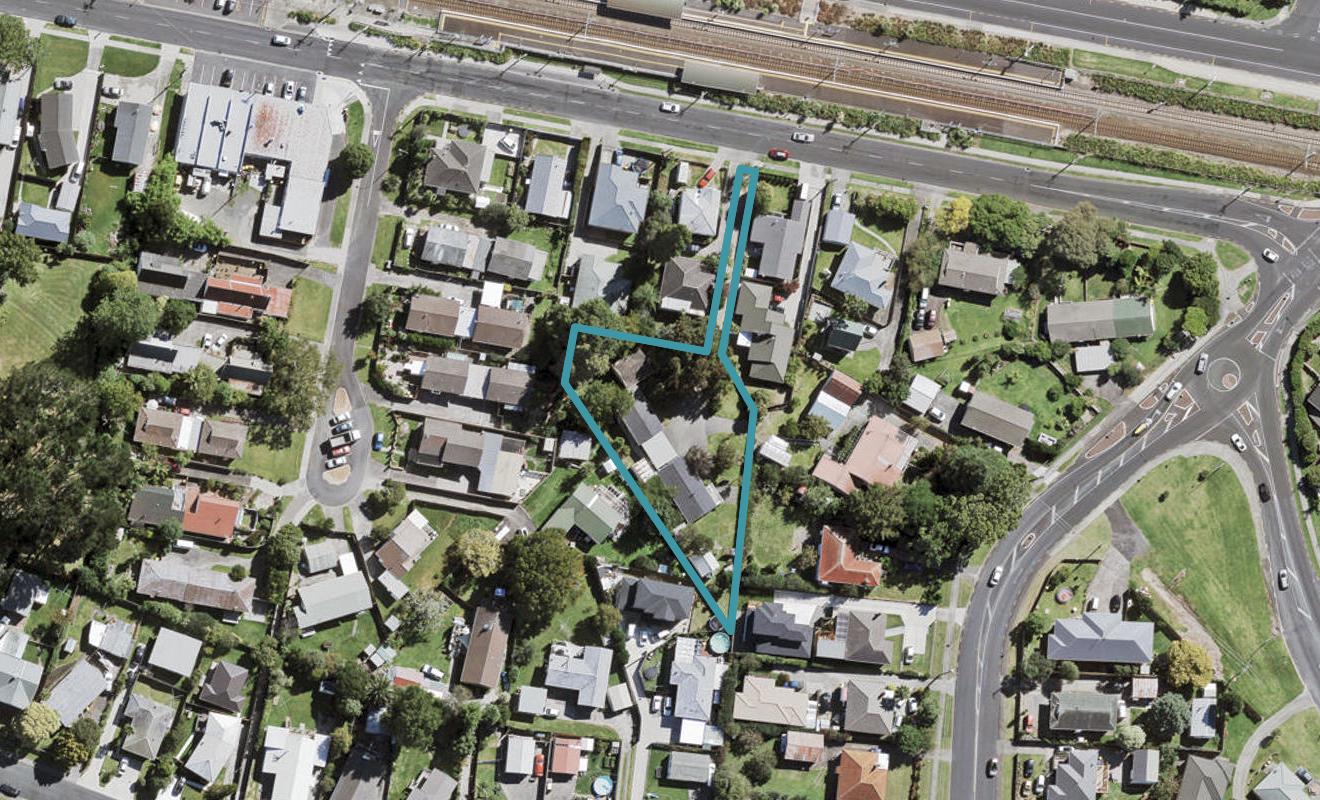 2/10 Pooks Road, Ranui, Auckland - Carousel 1