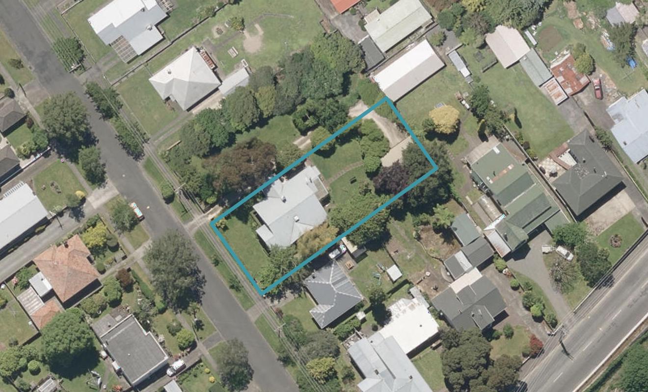 4 Cumbrae Place, Aramoho, Whanganui - Carousel 1