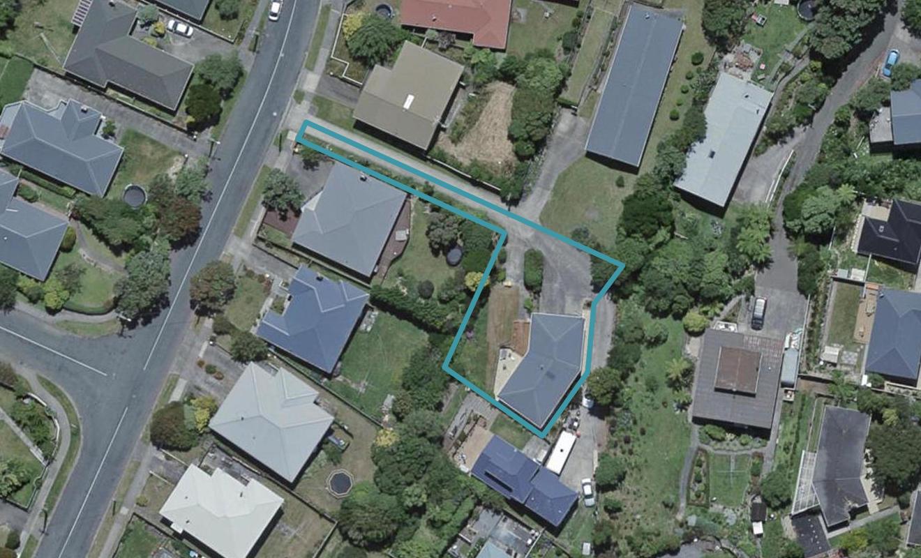 62 Saint Johns Terrace, Tawa, Wellington - Carousel 1