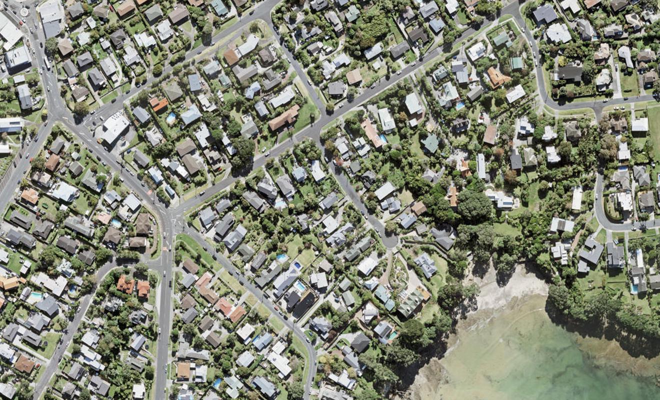 1A Gray Crescent, Torbay, Auckland - Carousel 1