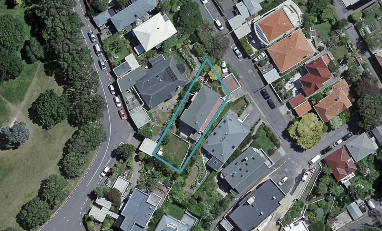 7 Wesley Road, Kelburn, Wellington - Carousel 1