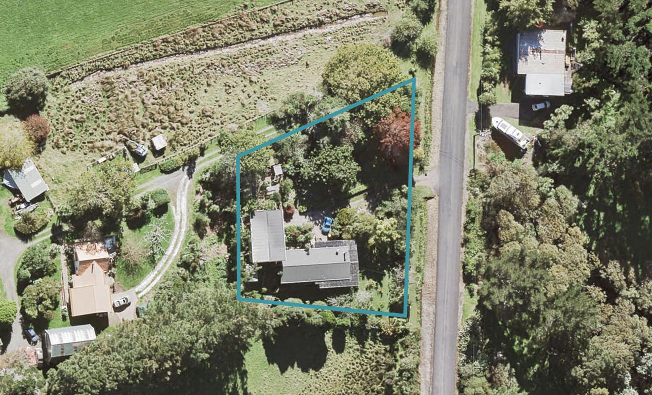 7 Anzac Valley Road, Waitakere, Auckland - Carousel 1
