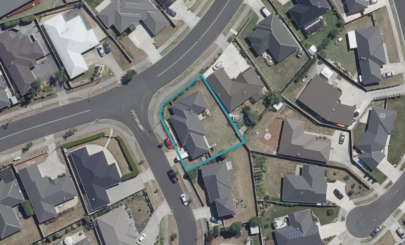 83 Farnborough Drive, Grandview Heights, Hamilton - Carousel 1