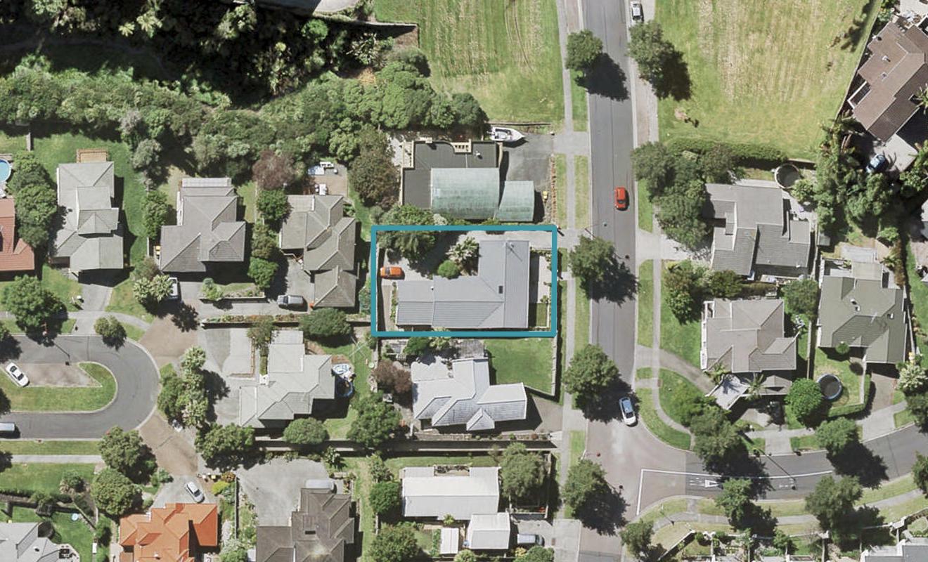 85 Fernhill Way, Oteha, Auckland - Carousel 1