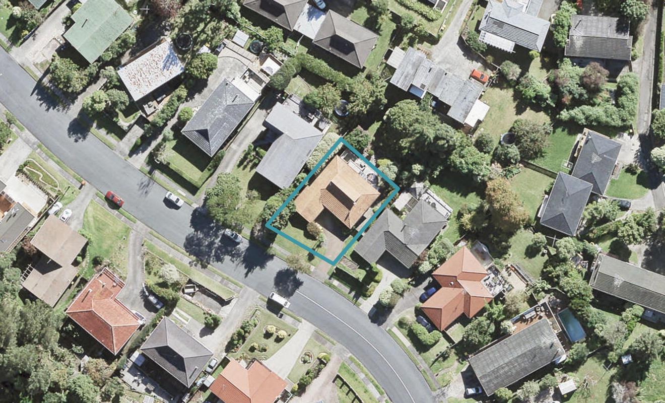 31 Stapleford Crescent, Browns Bay, Auckland - Carousel 1