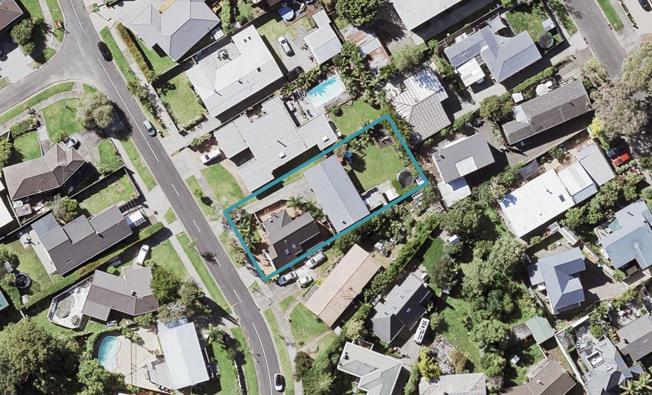 2/32 Pembroke Crescent, Glendowie, Auckland - Carousel 1