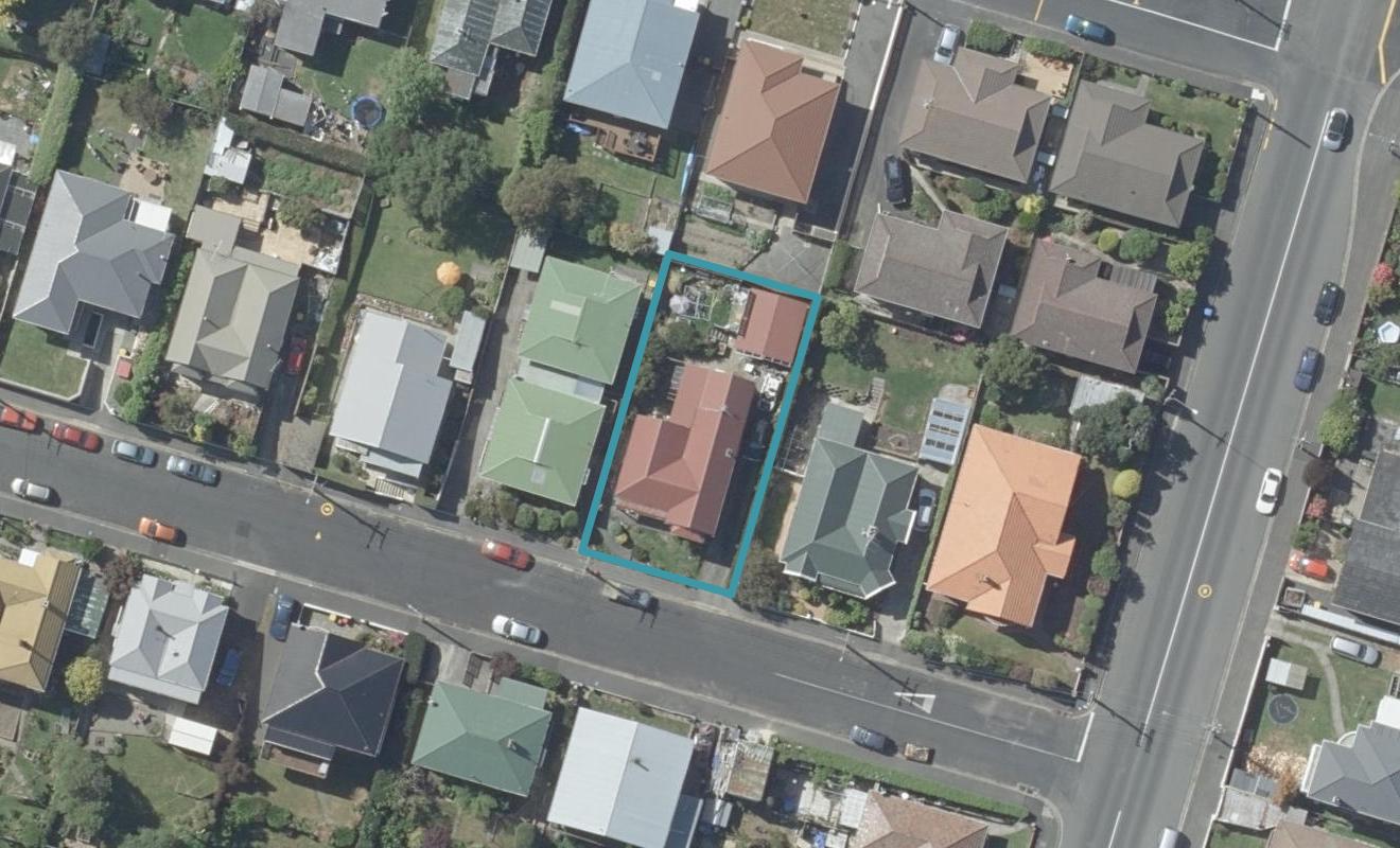 8 Bernard Street, Kenmure, Dunedin - Carousel 1