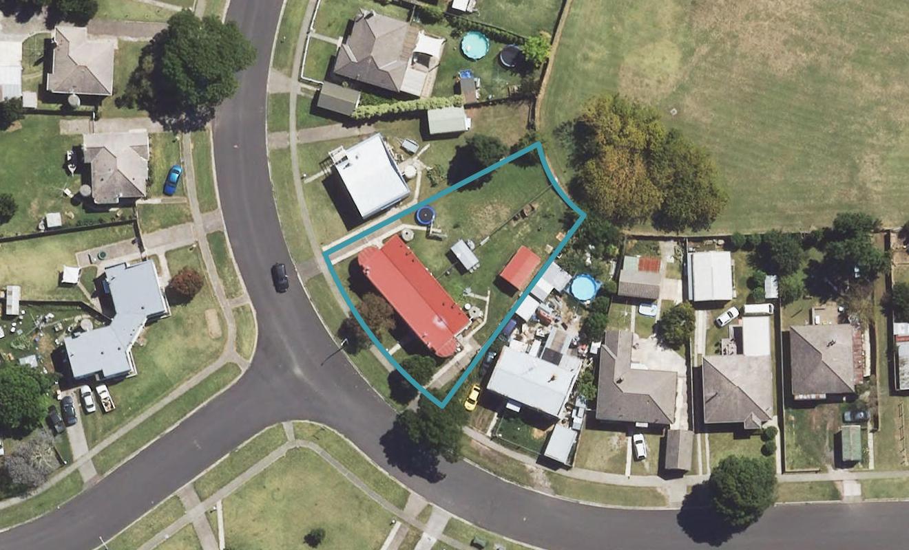 35 Centennial Crescent, Te Hapara, Gisborne - Carousel 1